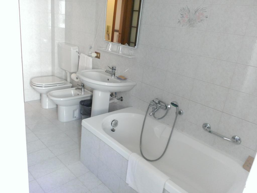 ホテルRossoバローロ 部屋 写真